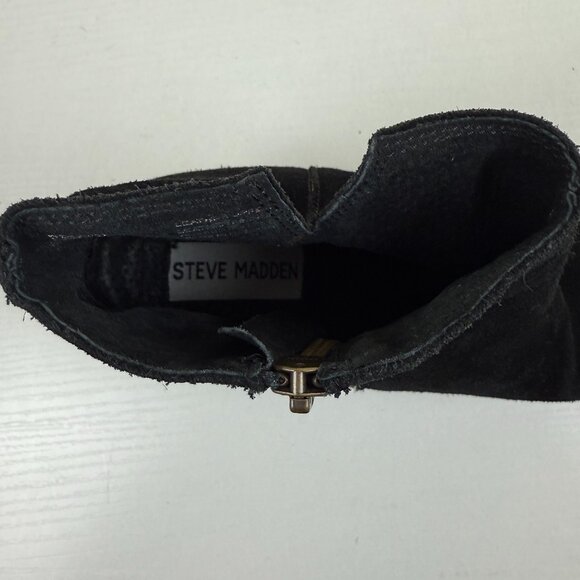 Like New Steve Madden RESOLV Black Suede Leather Ankle Boots Block Heel - Picture 7 of 12